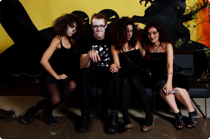 Studio Halloweenkalaset