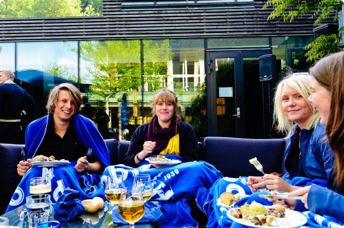 Grillbuffé på innergården