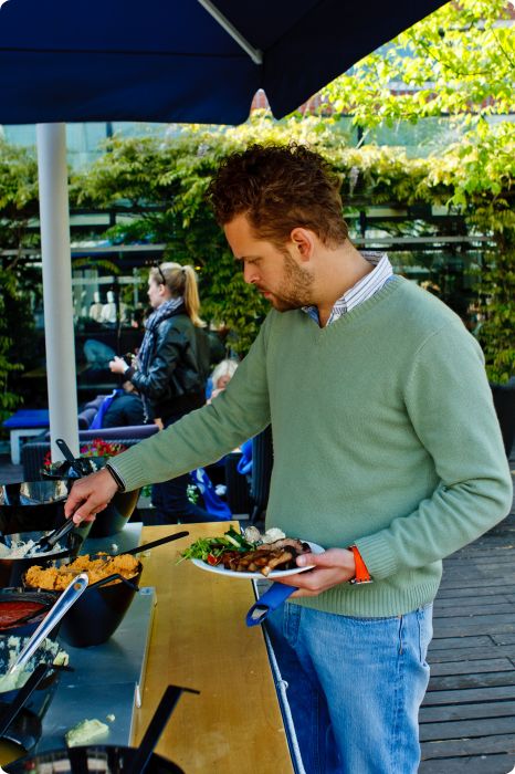 Grillbuffé på innergården