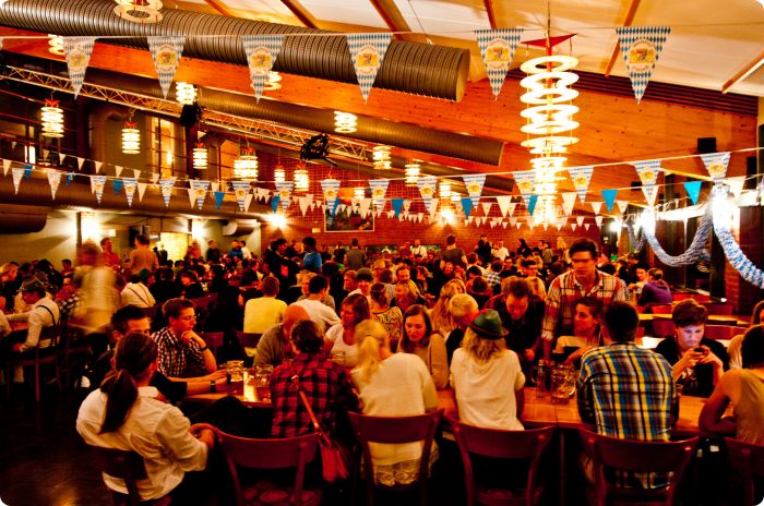 Oktoberfest och F6-gasque