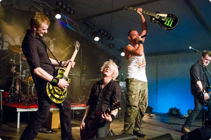 Öltält: Reenact + support