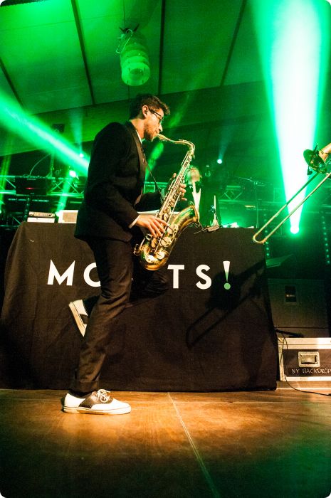 Valborgskalaset: Movits