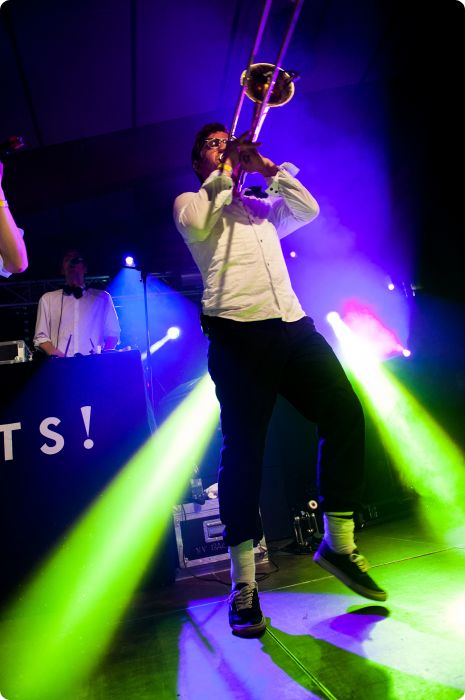 Valborgskalaset: Movits