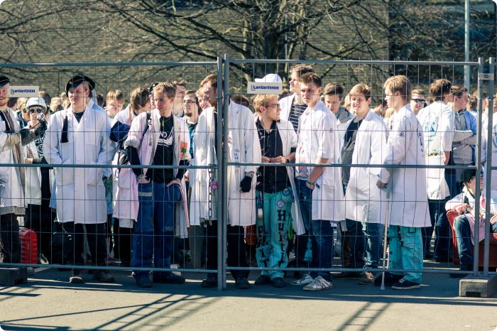 Cortègen: Byggdag 1