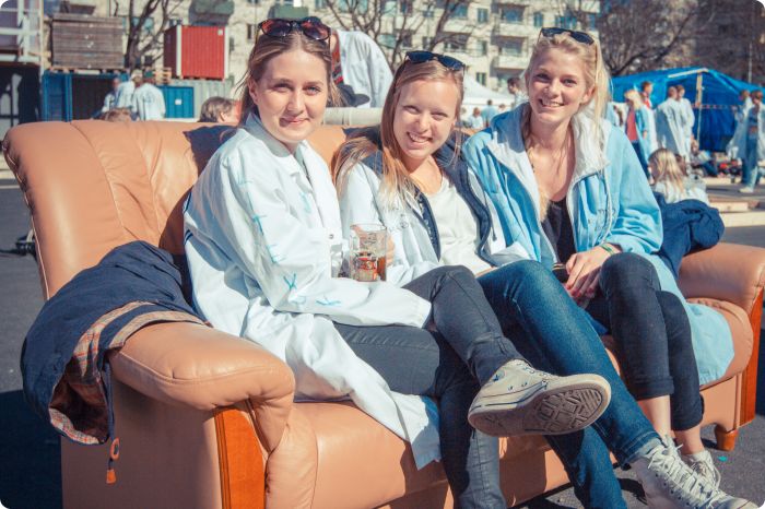 Cortègen: Byggdag 1