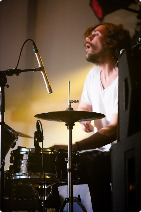 Öltält: Navid Modiri & Gudarna