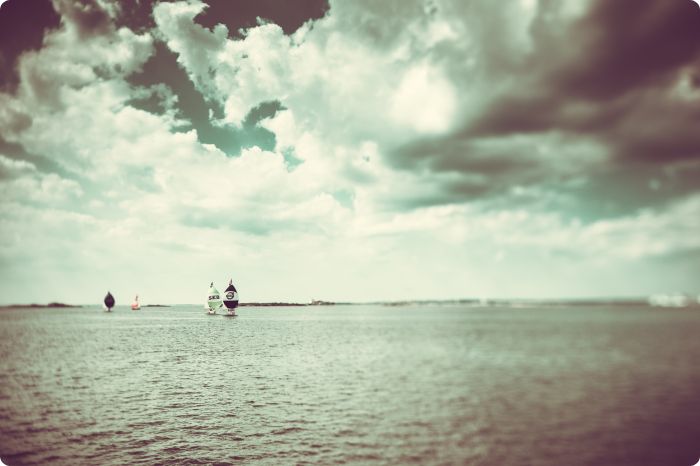 Student Sailing