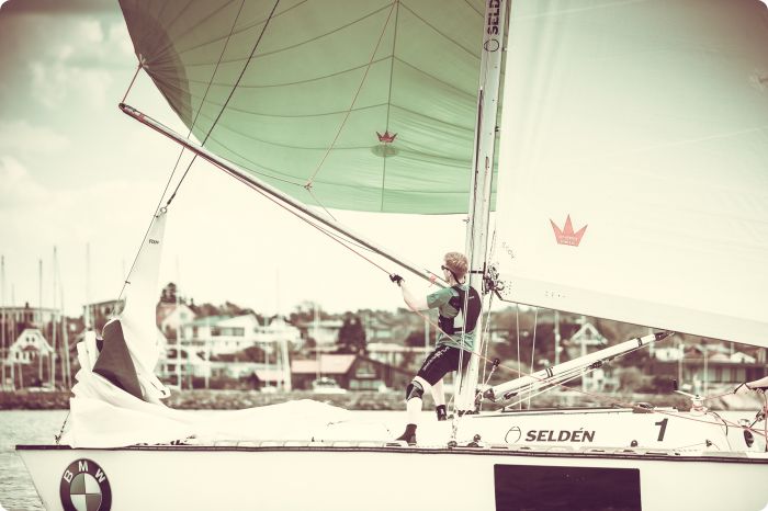 Student Sailing