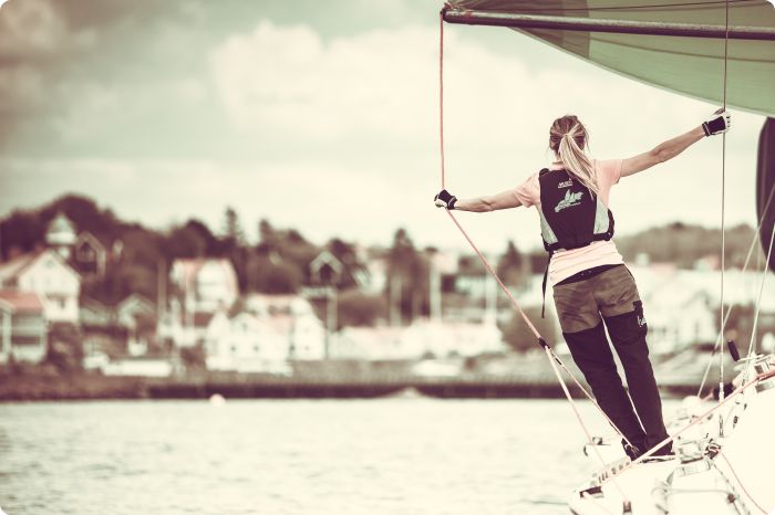 Student Sailing