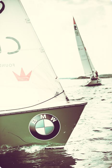 Student Sailing