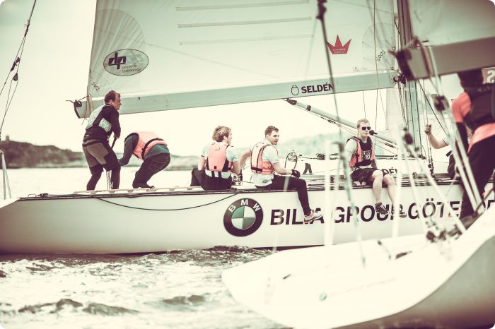 Student Sailing