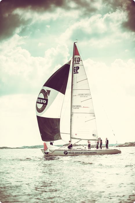 Student Sailing