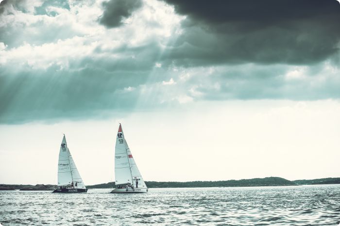 Student Sailing