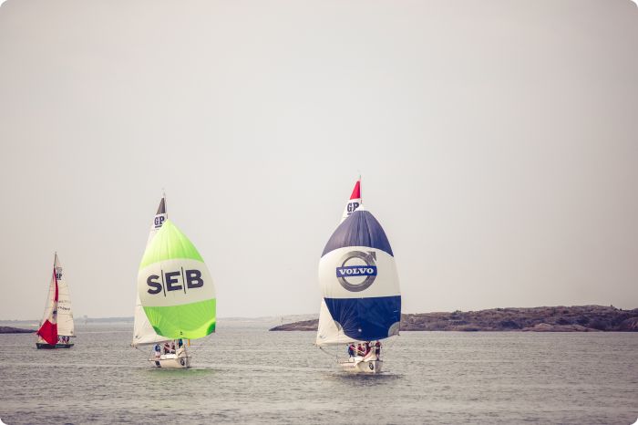 Student Sailing
