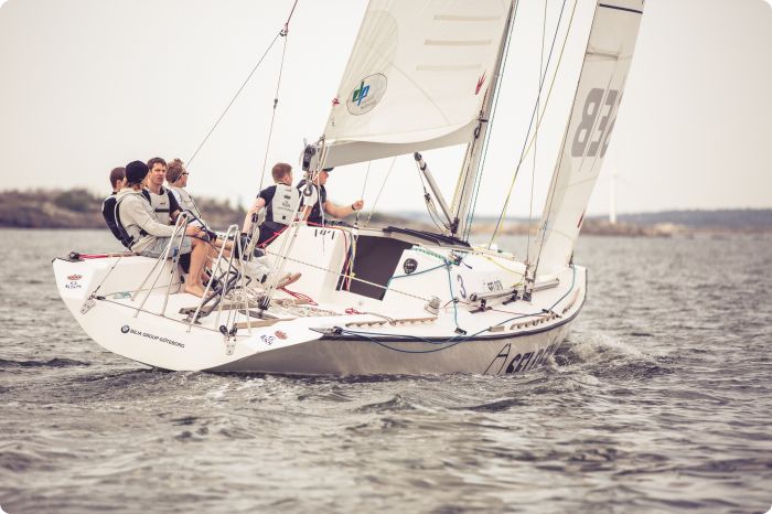 Student Sailing
