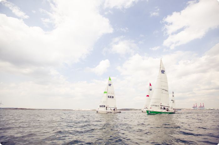 Student Sailing