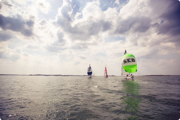 Student Sailing