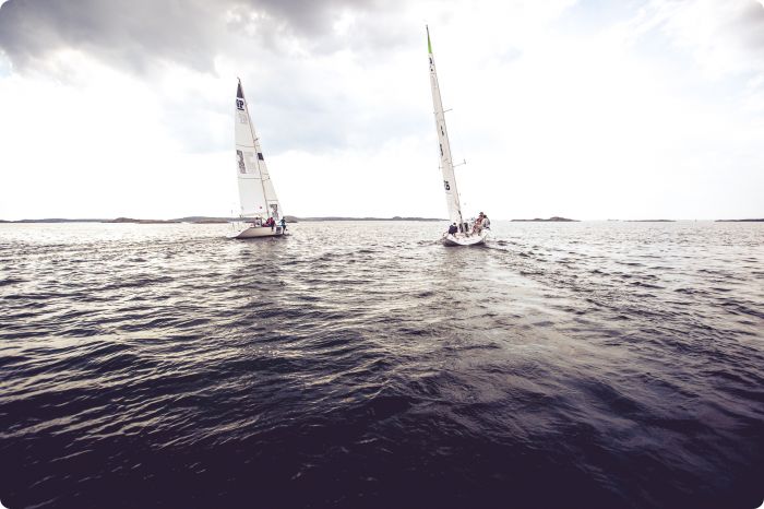 Student Sailing