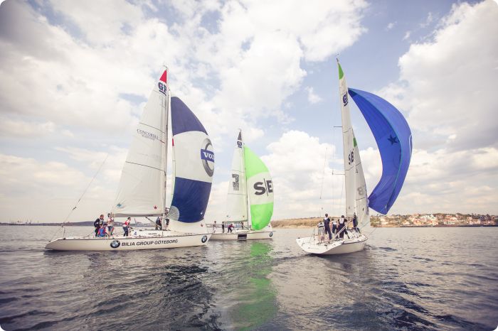 Student Sailing