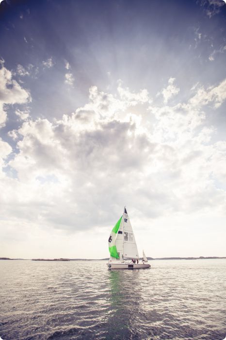 Student Sailing