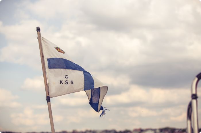 Student Sailing