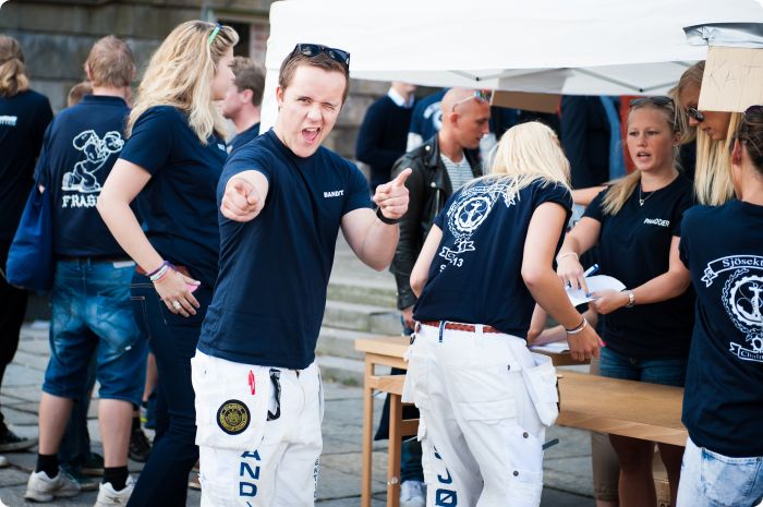 Första Dagen