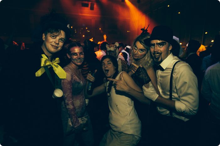 Halloween-Kalaset