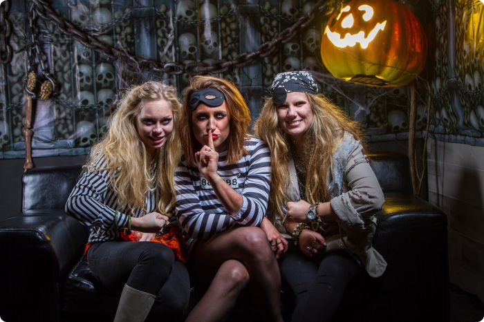 Halloween Studio