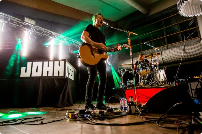 Johnossi