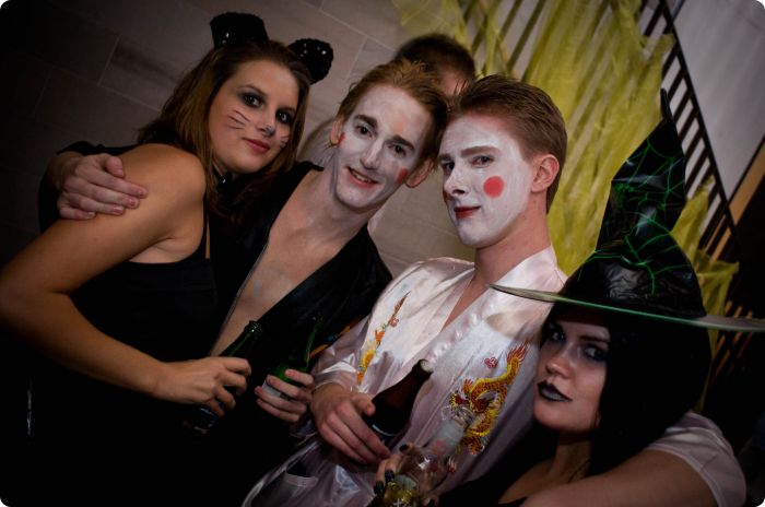 Halloween-Kalaset