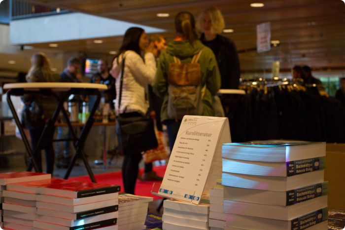 Books & Bars 