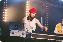 Halloweenkalas: Neverstore, Smash into pieces, Mash up international