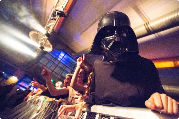 Halloweenkalas: Neverstore, Smash into pieces, Mash up international