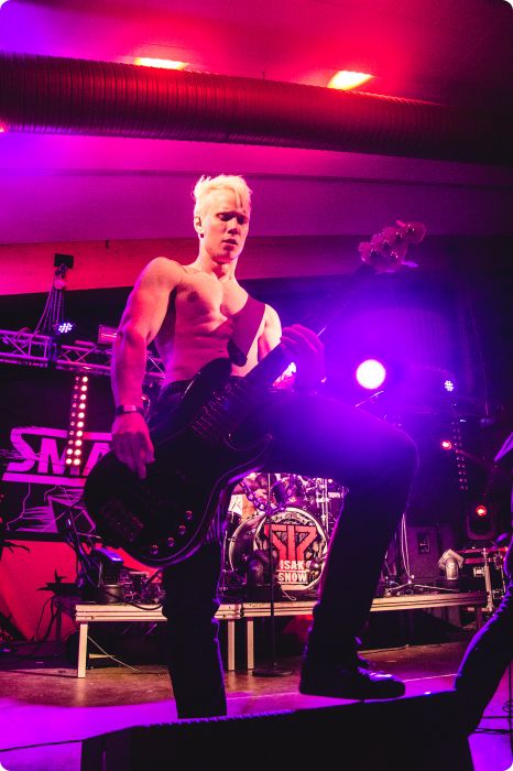 Halloweenkalas: Neverstore, Smash into pieces, Mash up international