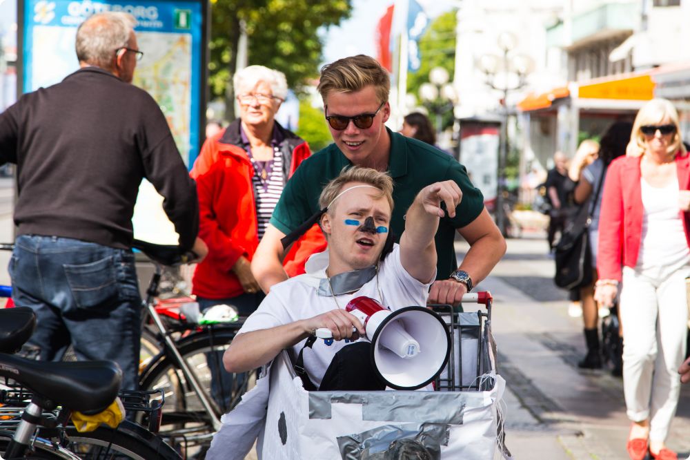 Metalyoga och kundvagnrace