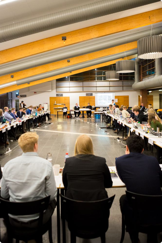 Fullmäktigemöte 6
