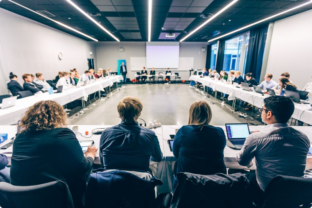 Fullmäktigemöte 8
