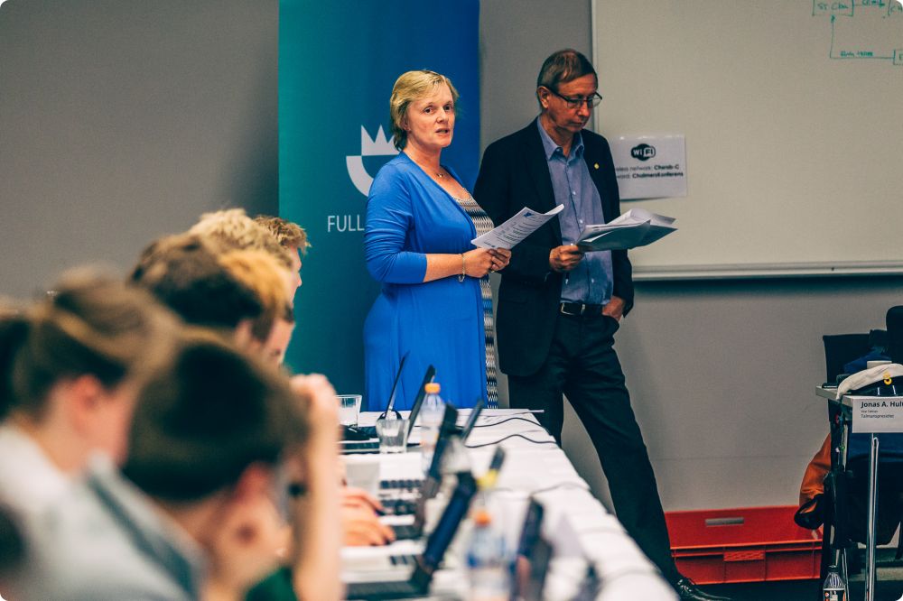 Fullmäktigemöte 8