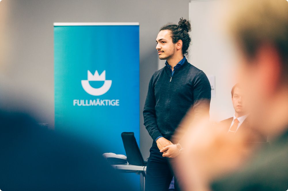 Fullmäktigemöte 8