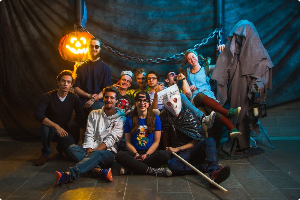 Halloweenkalaset Studio