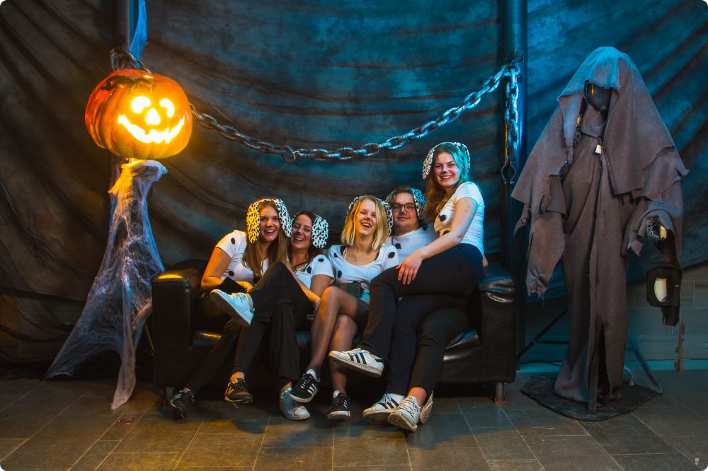 Halloweenkalaset Studio