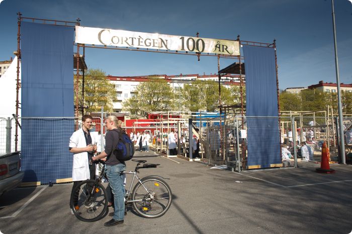 Cortègen: Byggdag 4