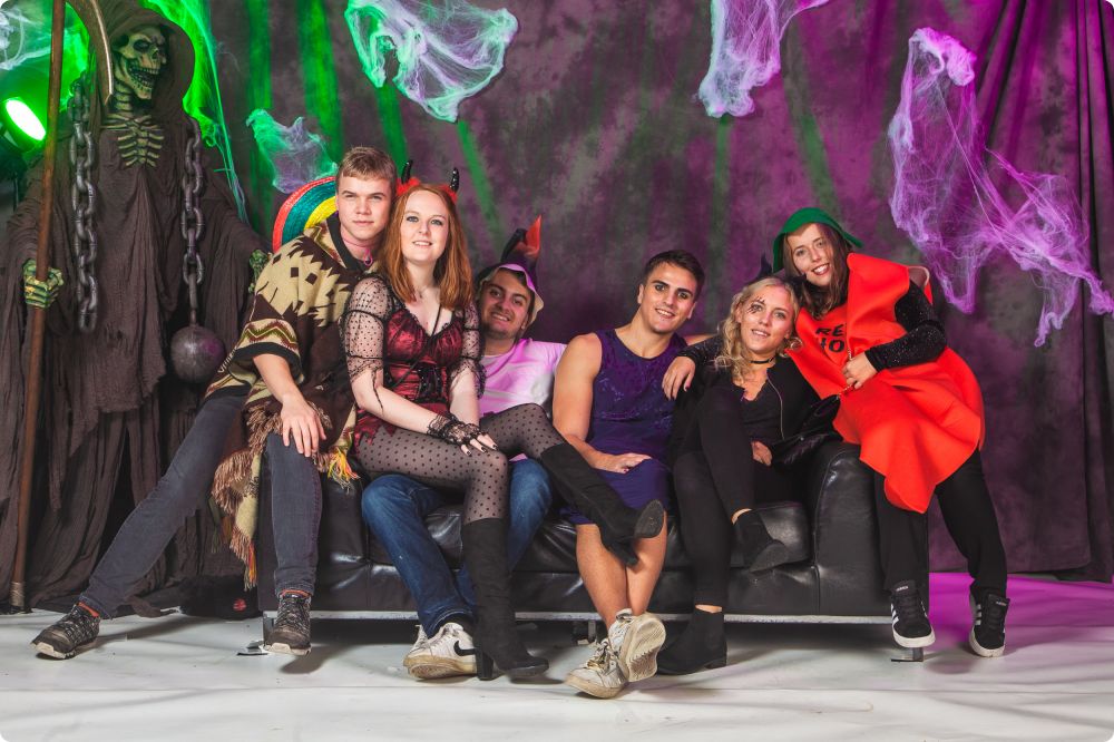 Halloweenkalaset - Studio