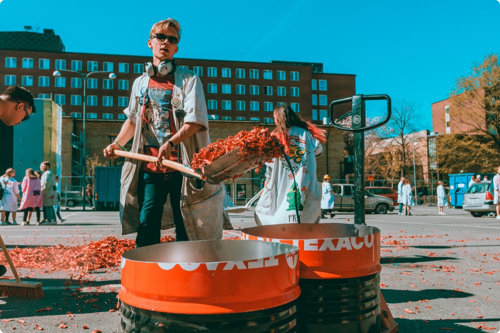 Byggplatsen Dag 1