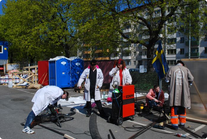 Cortègen: Byggdag 6