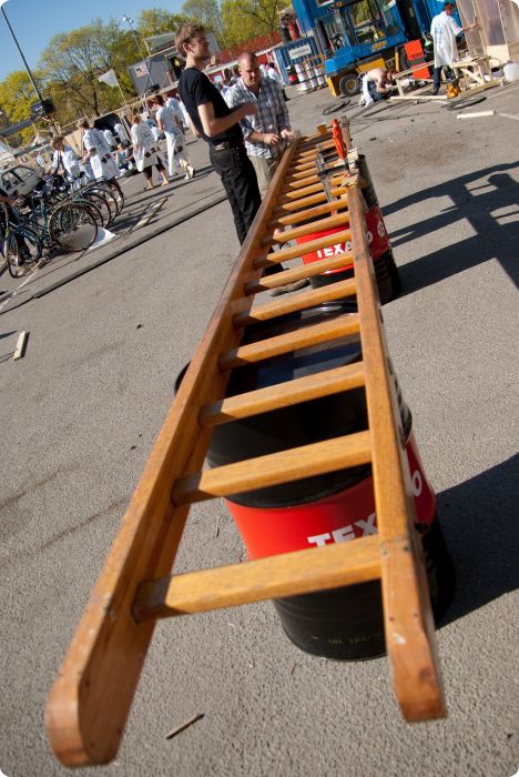 Cortègen: Byggdag 6