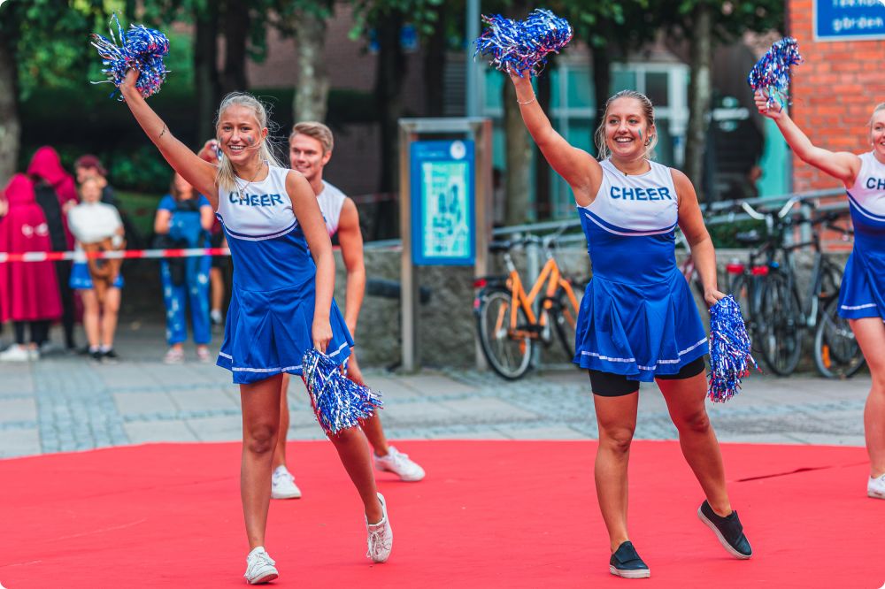 Cheeret & Finalen