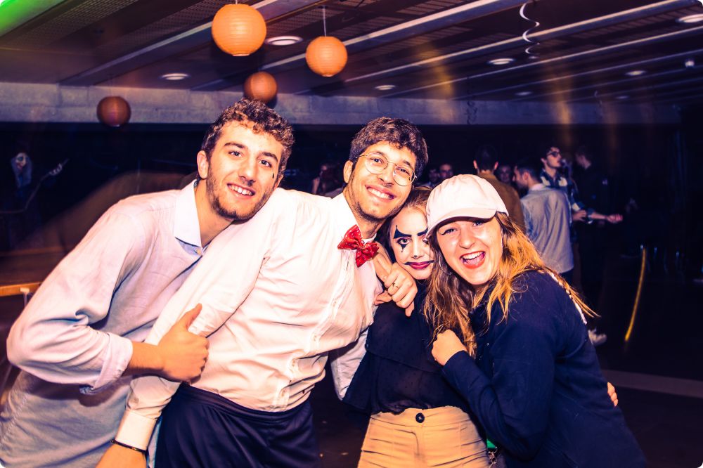 Halloweenkalaset