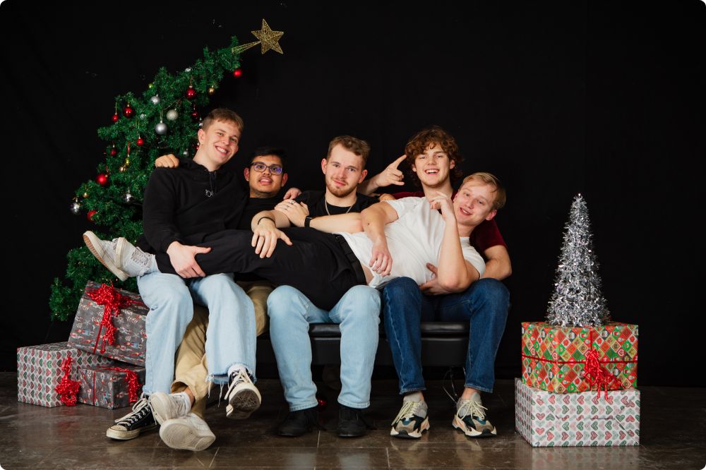 Studio Julkalaset