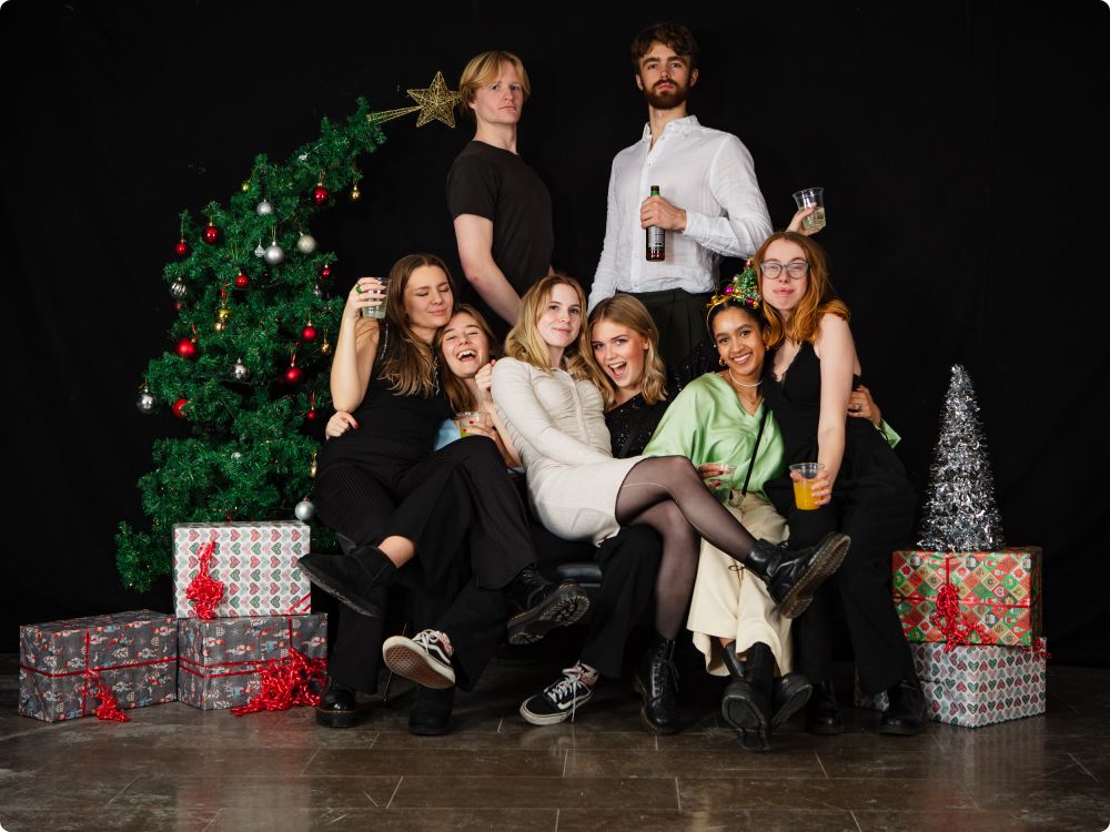 Studio Julkalaset